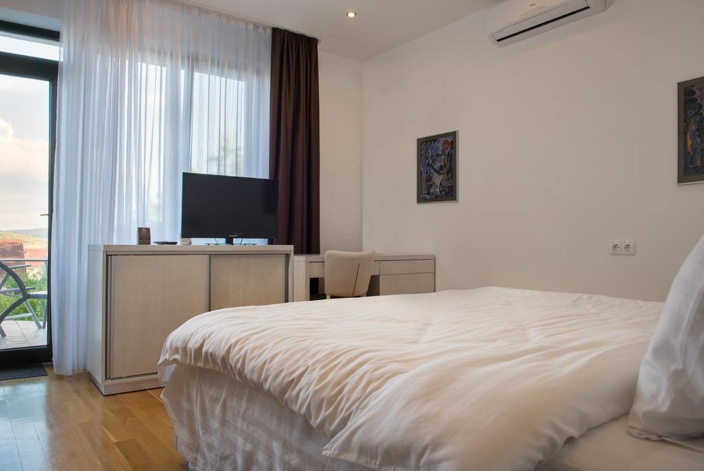 Thuild - Your World Of Leisure Targu Mures Exterior photo